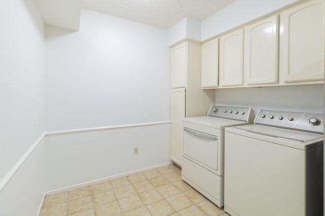 429 N Post Oak Lane 429, Houston, TX 77024