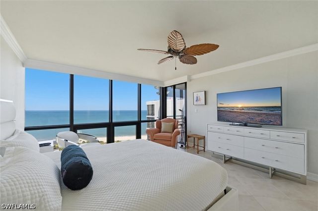 4751 Gulf Shore BLVD N PH7, Naples, FL 34103