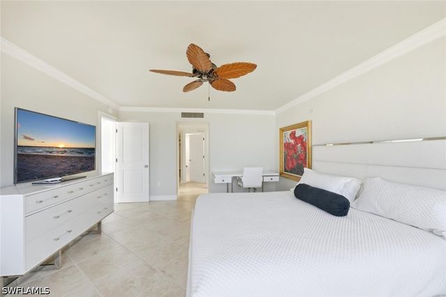 4751 Gulf Shore BLVD N PH7, Naples, FL 34103