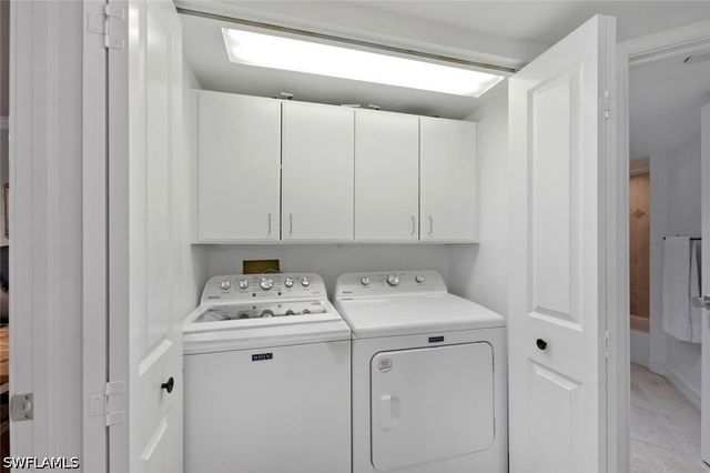 4751 Gulf Shore BLVD N PH7, Naples, FL 34103