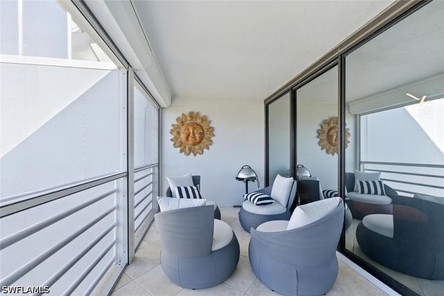 4751 Gulf Shore BLVD N PH7, Naples, FL 34103