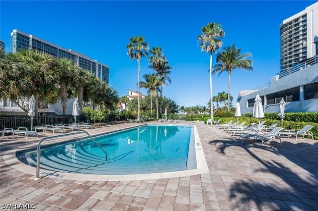 4751 Gulf Shore BLVD N PH7, Naples, FL 34103