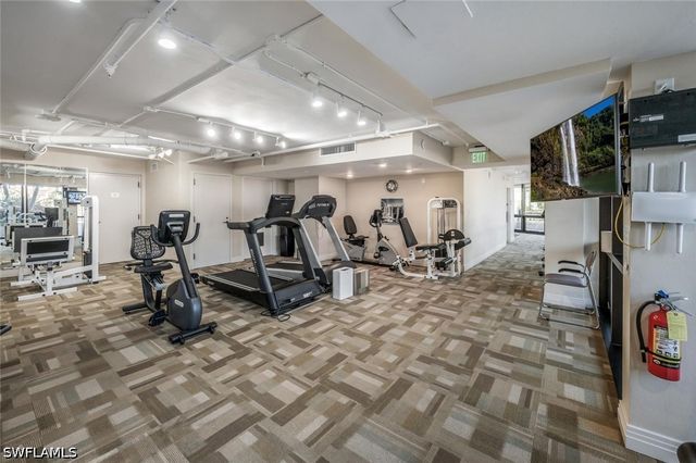 4751 Gulf Shore BLVD N PH7, Naples, FL 34103