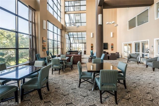 4751 Gulf Shore BLVD N PH7, Naples, FL 34103