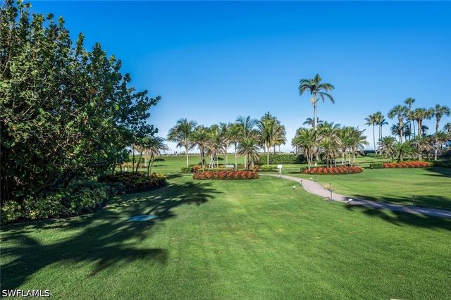 4751 Gulf Shore BLVD N PH7, Naples, FL 34103