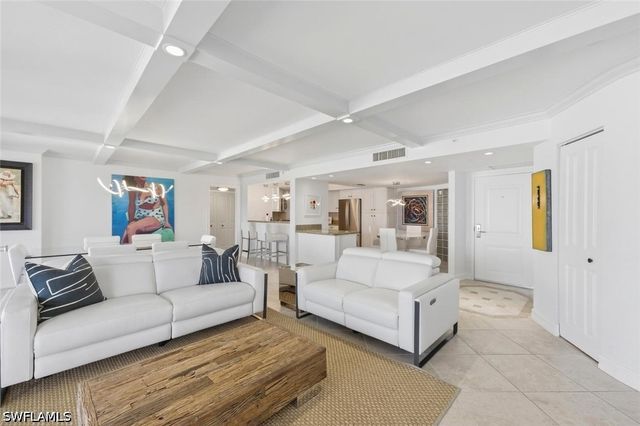 4751 Gulf Shore BLVD N PH7, Naples, FL 34103