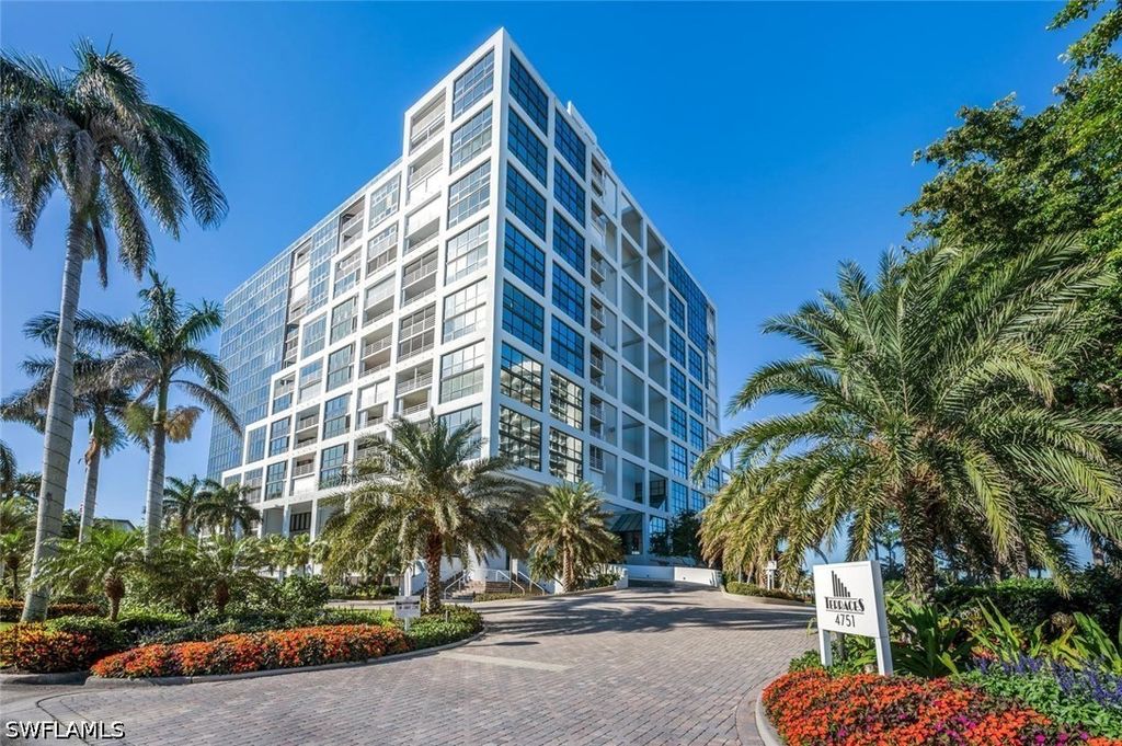 4751 Gulf Shore BLVD N PH7, Naples, FL 34103