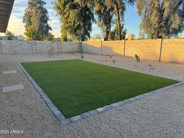 4016 E EUGIE Avenue, Phoenix, AZ 85032