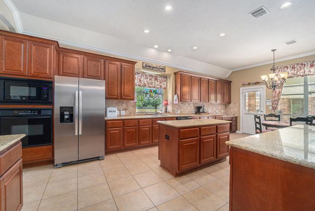 14603 Spring Mountain Drive, Tomball, TX 77377