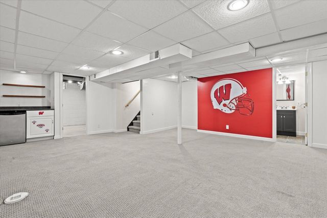 2380 N 115th STREET, Wauwatosa, WI 53226