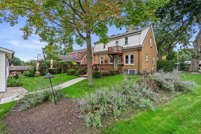 2380 N 115th STREET, Wauwatosa, WI 53226
