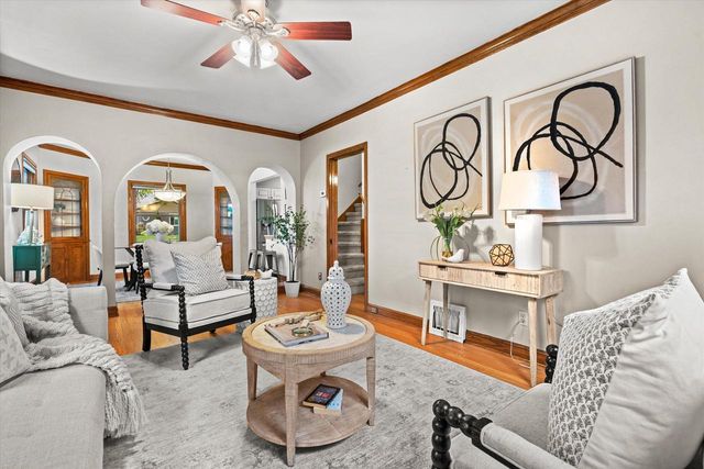 2380 N 115th STREET, Wauwatosa, WI 53226