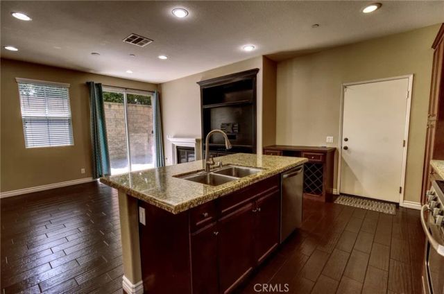 6400 Marbella, Eastvale, CA 91752