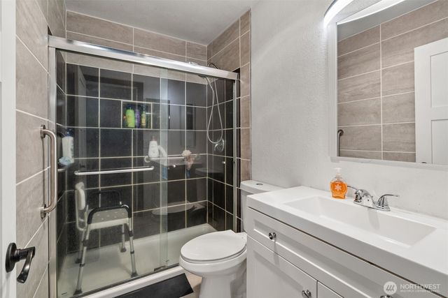 140 E Timberlake Drive, Shelton, WA 98584