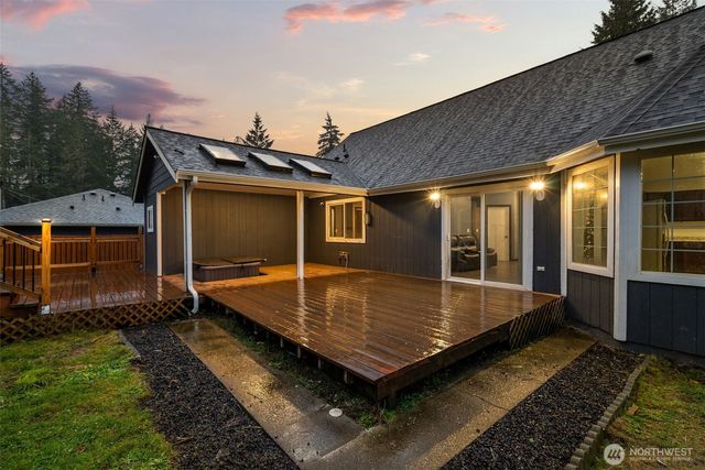 140 E Timberlake Drive, Shelton, WA 98584