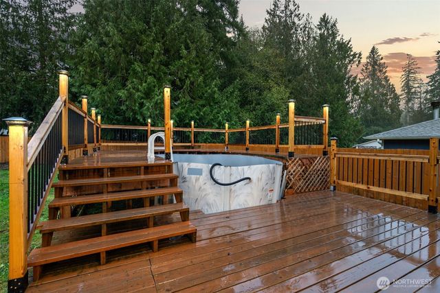140 E Timberlake Drive, Shelton, WA 98584