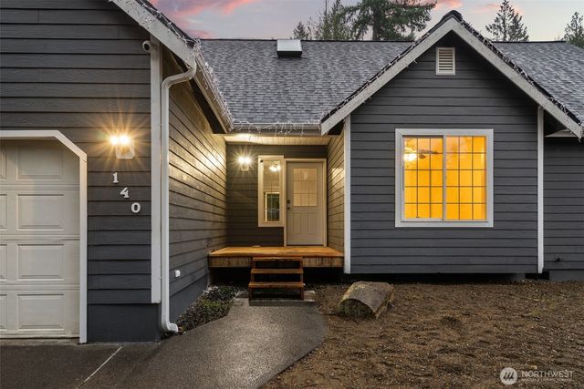 140 E Timberlake Drive, Shelton, WA 98584