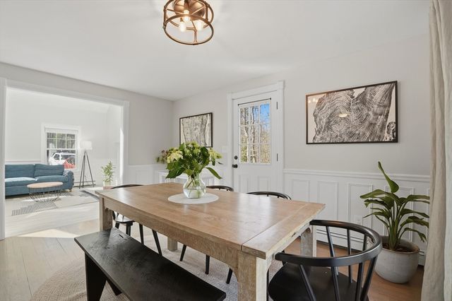 296 Meiggs Backus Rd, Sandwich, MA 02563