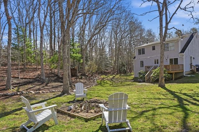 296 Meiggs Backus Rd, Sandwich, MA 02563