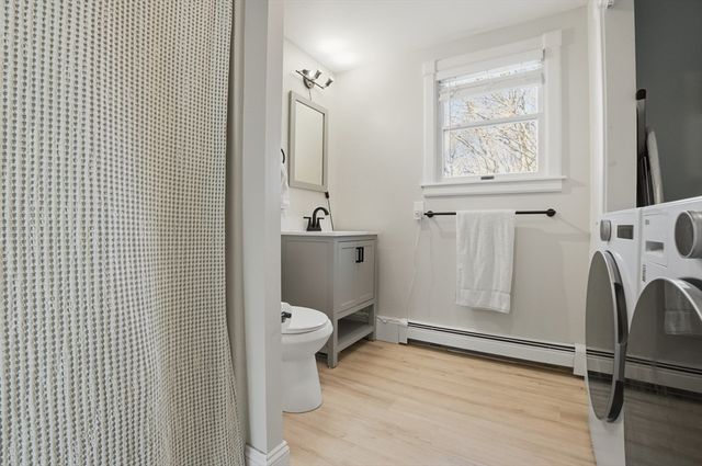 296 Meiggs Backus Rd, Sandwich, MA 02563