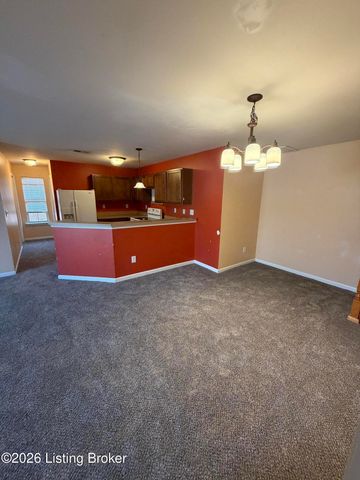 7817 Pleasure Walk Cir, Louisville, KY 40258
