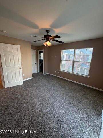 7817 Pleasure Walk Cir, Louisville, KY 40258