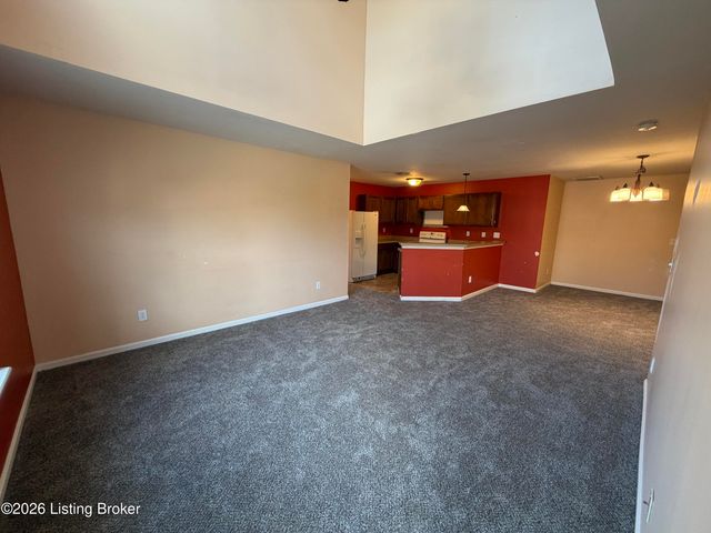 7817 Pleasure Walk Cir, Louisville, KY 40258