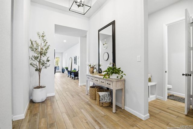 911 Swenson, San Antonio, TX 78245