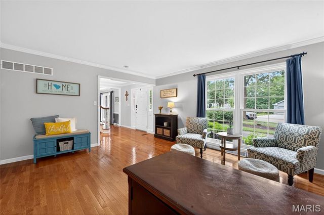 1842 Newburyport Road, Chesterfield, MO 63005