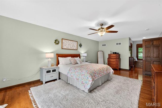 1842 Newburyport Road, Chesterfield, MO 63005