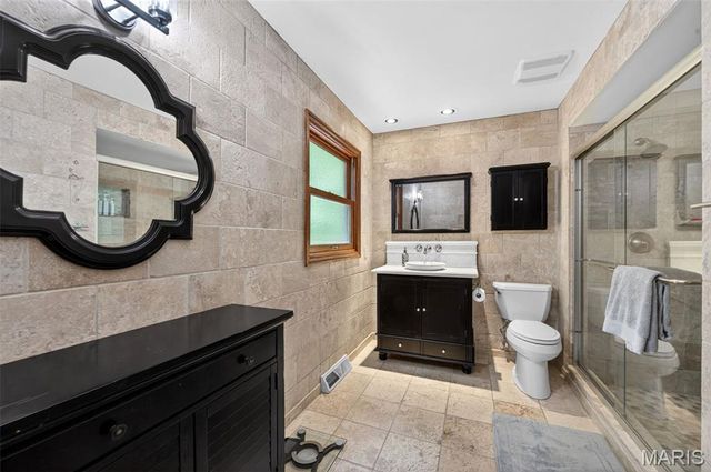 1842 Newburyport Road, Chesterfield, MO 63005
