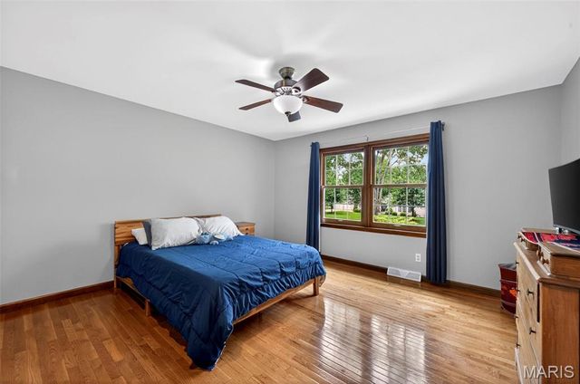 1842 Newburyport Road, Chesterfield, MO 63005