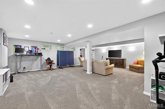 1842 Newburyport Road, Chesterfield, MO 63005