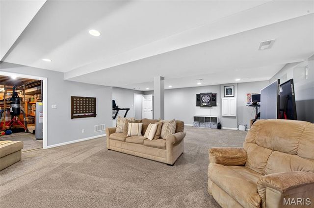 1842 Newburyport Road, Chesterfield, MO 63005