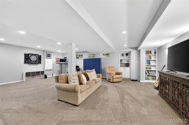 1842 Newburyport Road, Chesterfield, MO 63005