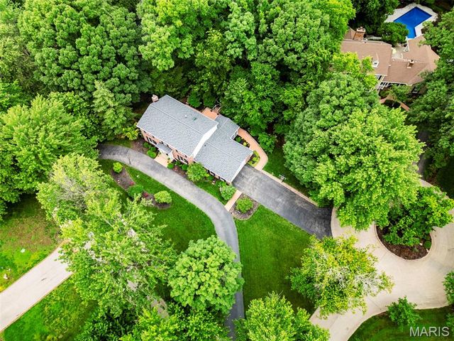 1842 Newburyport Road, Chesterfield, MO 63005