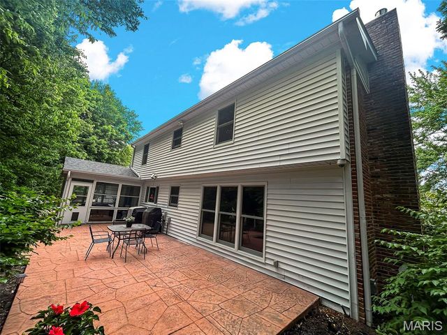 1842 Newburyport Road, Chesterfield, MO 63005