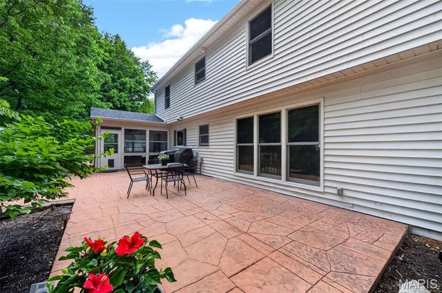 1842 Newburyport Road, Chesterfield, MO 63005