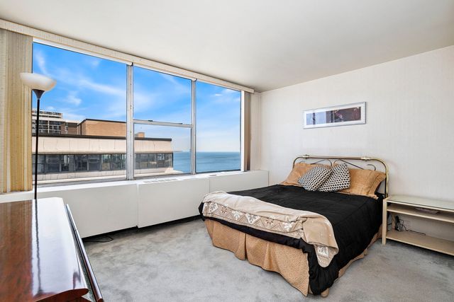 5757 N Sheridan Road 19B, Chicago, IL 60660