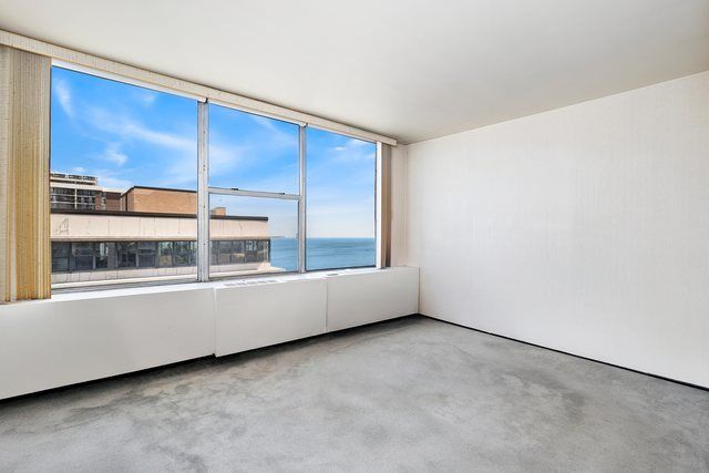 5757 N Sheridan Road 19B, Chicago, IL 60660