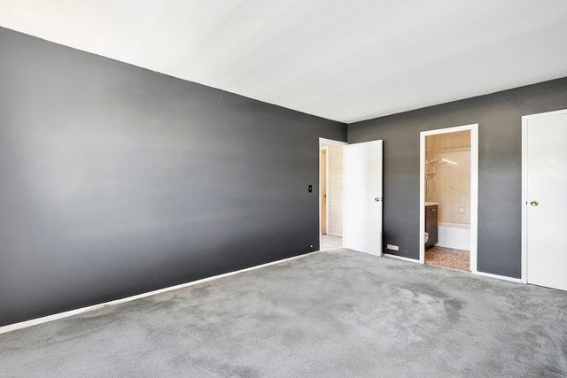 5757 N Sheridan Road 19B, Chicago, IL 60660