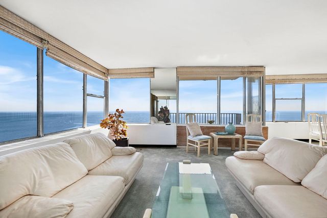 5757 N Sheridan Road 19B, Chicago, IL 60660