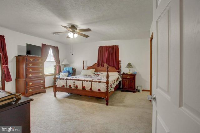 139 CENTRAL WAY, Shippensburg, PA 17257
