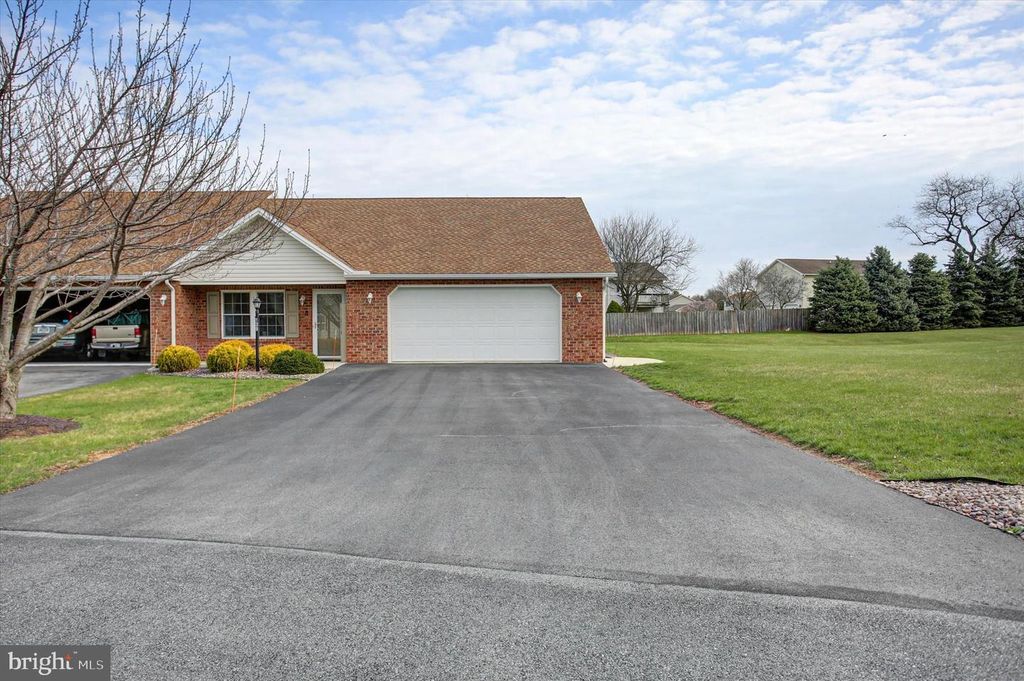 139 CENTRAL WAY, Shippensburg, PA 17257