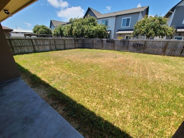 1921 Woodbend Dr, Corpus Christi, TX 78412