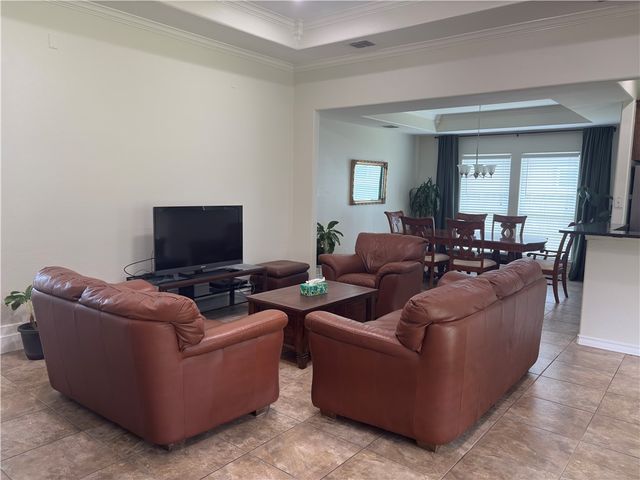 1921 Woodbend Dr, Corpus Christi, TX 78412