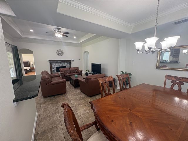 1921 Woodbend Dr, Corpus Christi, TX 78412