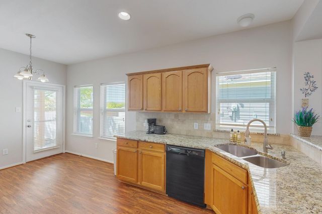 1421 Cherokee Rose Trail, Savannah, TX 76227