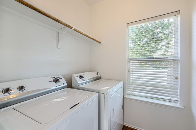 1421 Cherokee Rose Trail, Savannah, TX 76227