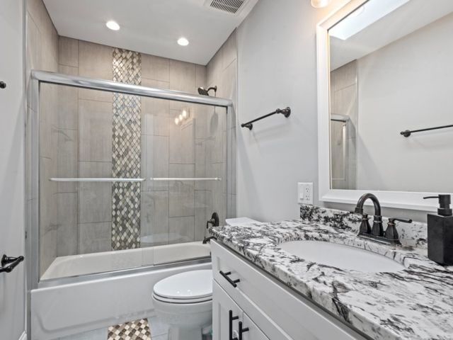 9140 Sycamore Drive, Hickory Hills, IL 60457